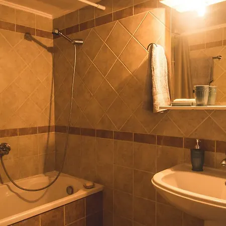 Cozy Spacious In The Heart Of Apartman